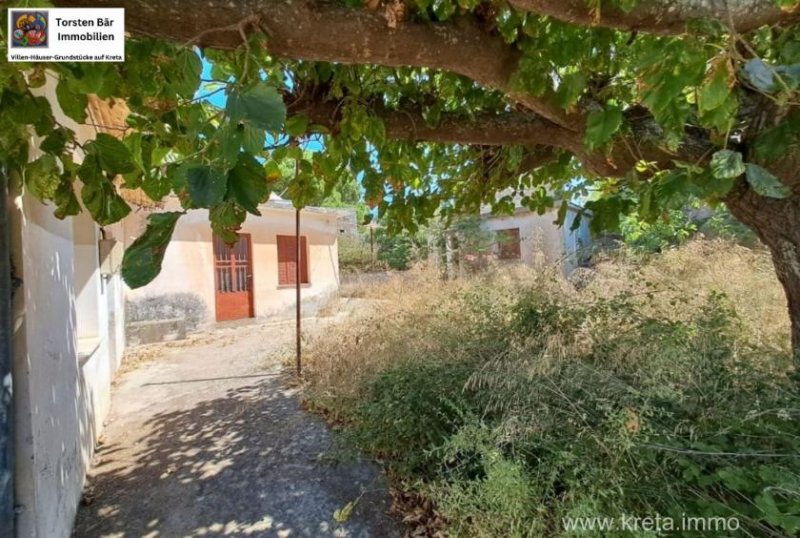 Kefalas Kreta, Kefalas, 3 renovierungsbedürftige Gebäude mit Blick auf die Weißen Berge. Haus kaufen